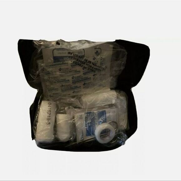 NEW Small Mercedes-Benz First Aid Kit BQ4860043 - Picture 2 of 2